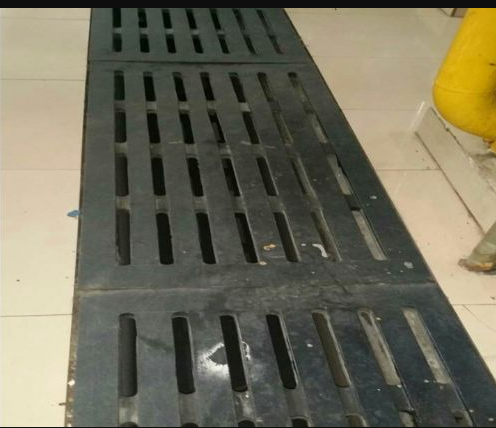 聚乙烯下水道盖板