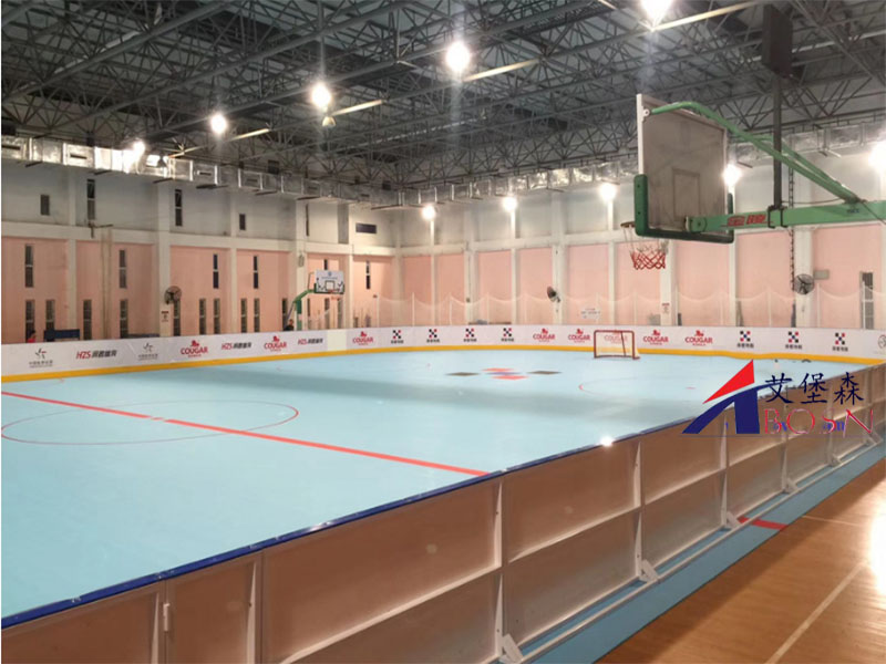 冰球场围栏
