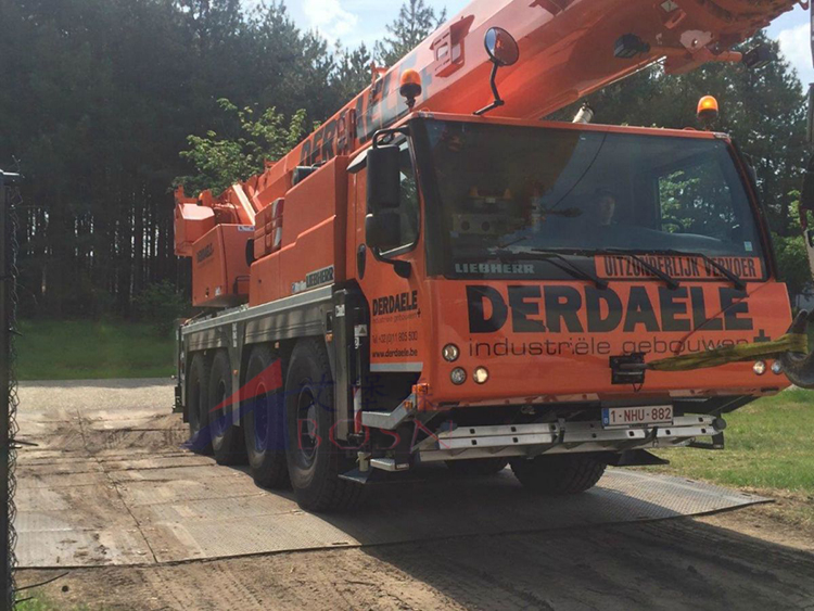 聚乙烯抗静电路垫板